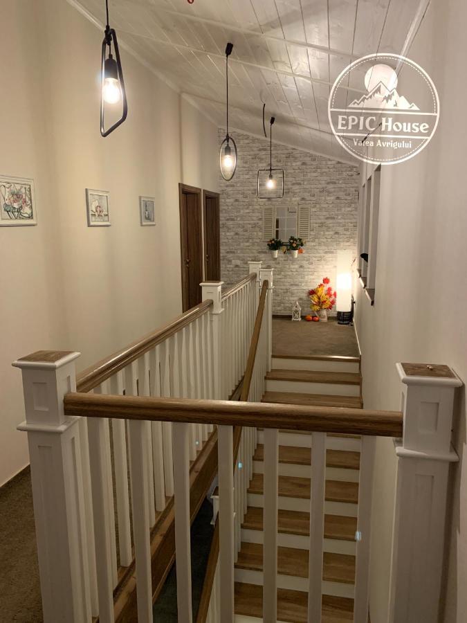 Epic House Valea Avrigului Villa Bagian luar foto